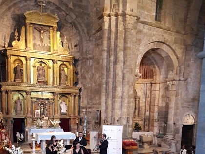 Gran acogida del concierto organizado por Románico Atlántico en San Martín de Castañeda