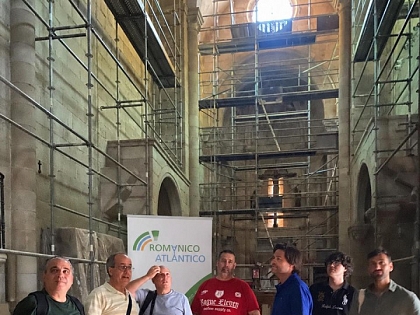 Capella Ocellum Duri conoce las obras del Plan Románico Atlántico en La Magdalena