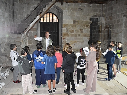 Alumnos del Gonzalo Berceo descubren la restauración de La Magdalena 
