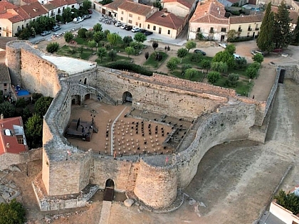 El cubo norte del Castillo de Ledesma recupera su esplendor 
