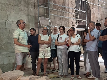 Una veintena de personas descubre la restauración de la Magdalena de la mano del Románico Atlántico