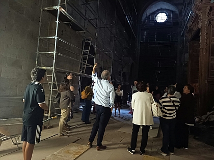 El Plan Románico Atlántico muestra las obras de La Magdalena a medio centenar de profesores